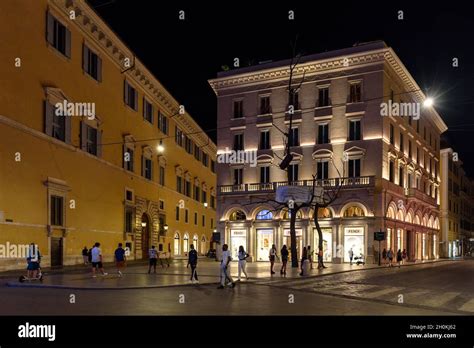 palazzo fendi via del corso